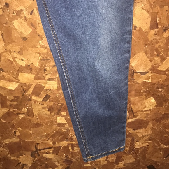 NWT Maternity Jeans /Lg 12-14 - Picture 5 of 8